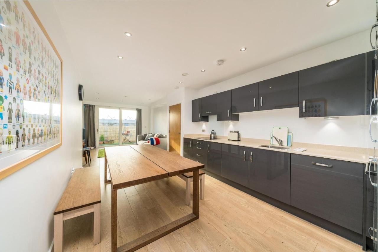 런던 New 2Bd Flat 4Mins To Excel Centre Fast City Links 아파트 외부 사진
