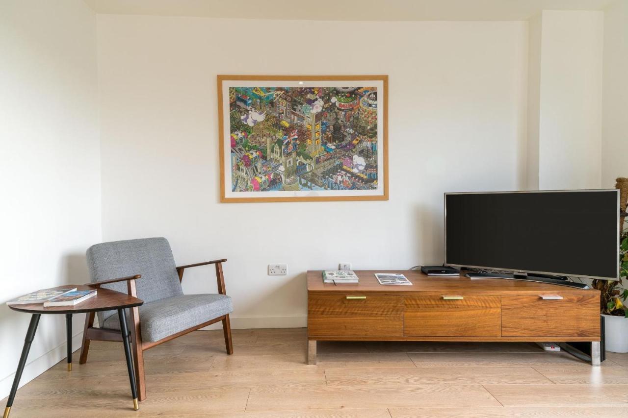 런던 New 2Bd Flat 4Mins To Excel Centre Fast City Links 아파트 외부 사진
