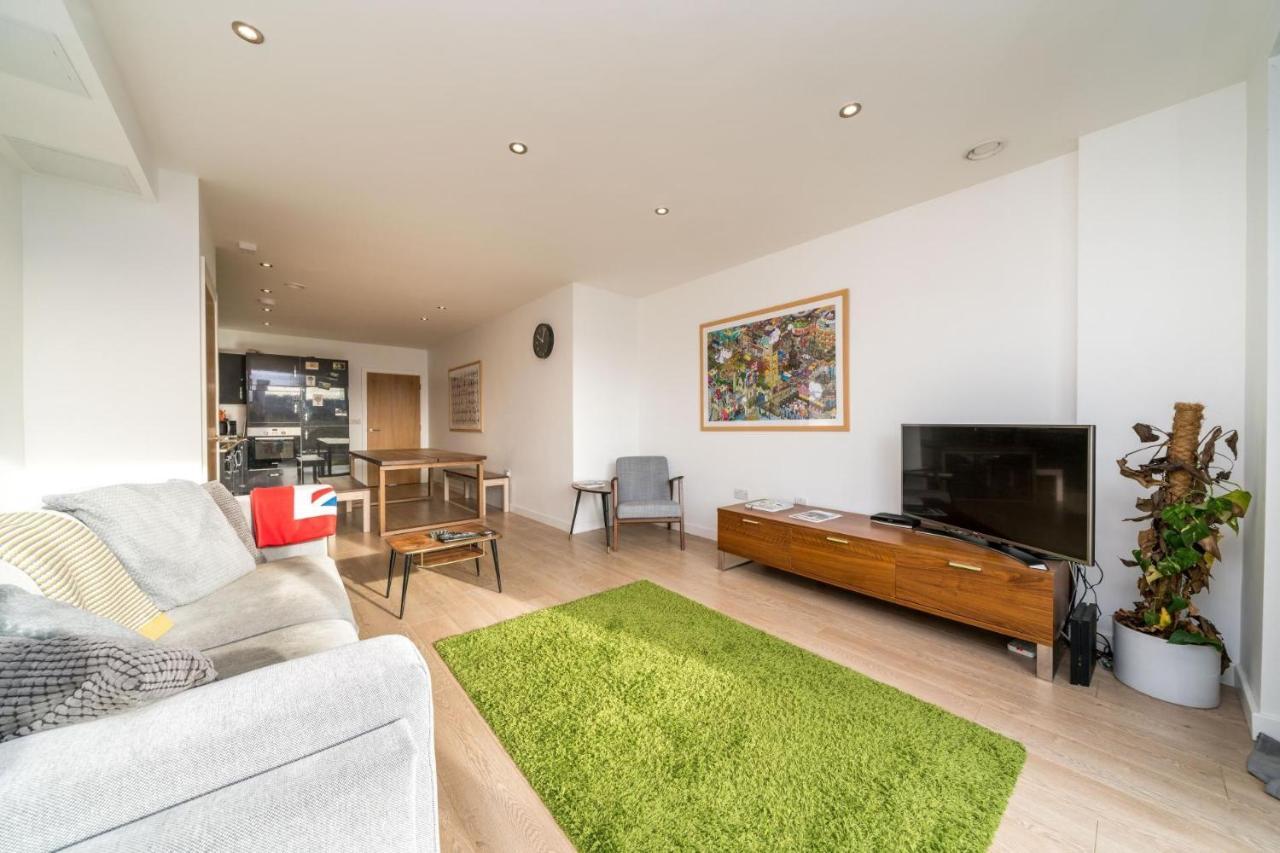 런던 New 2Bd Flat 4Mins To Excel Centre Fast City Links 아파트 외부 사진